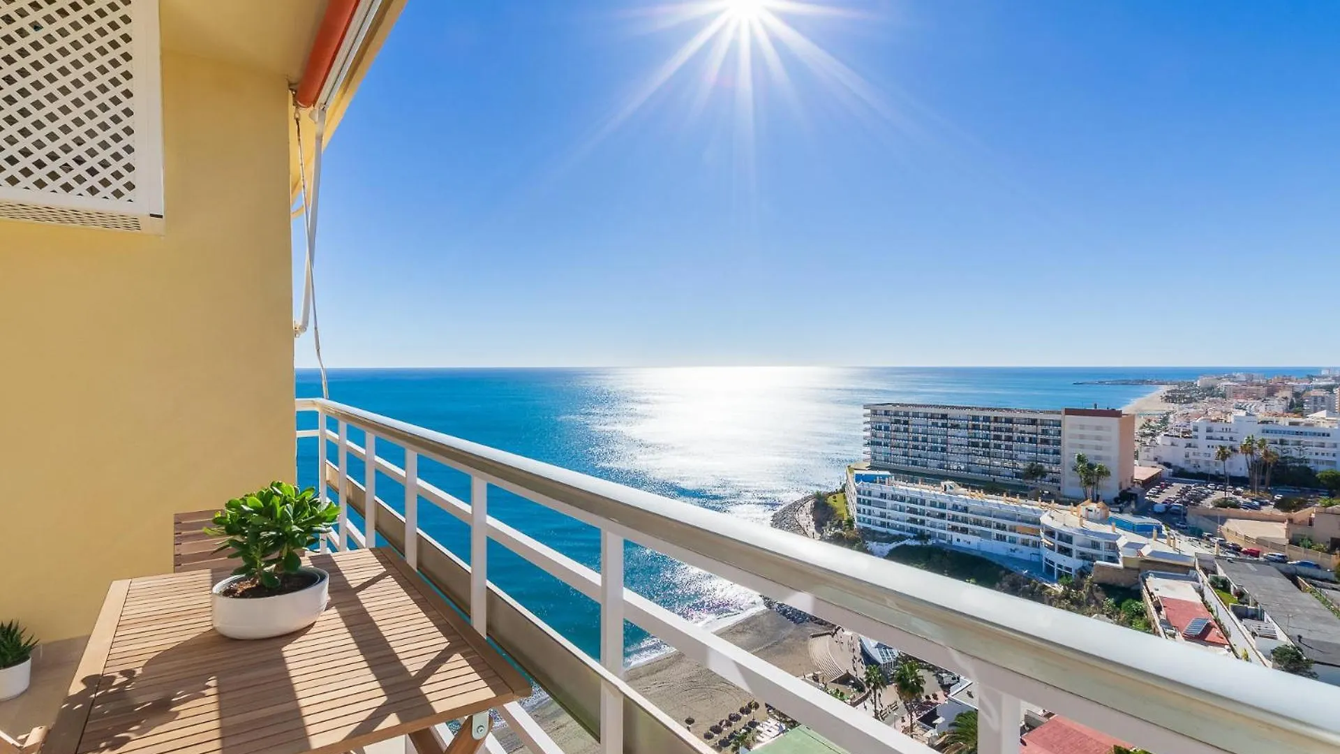 ¡Sol Y Mar! Wifi Y Aparcamiento Daire Torremolinos