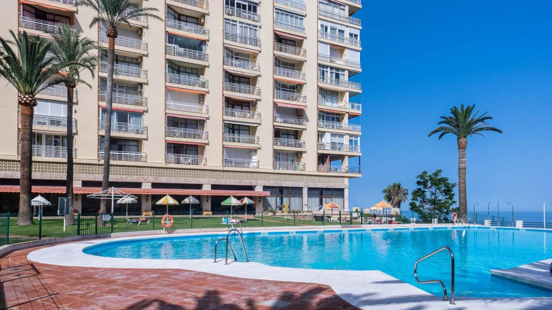 ¡Sol Y Mar! Wifi Y Aparcamiento Daire Torremolinos