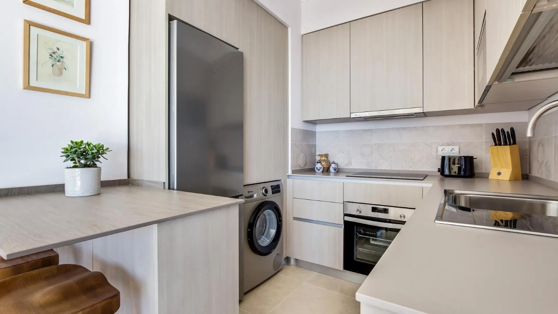 ¡Sol Y Mar! Wifi Y Aparcamiento Apartment Torremolinos Spain