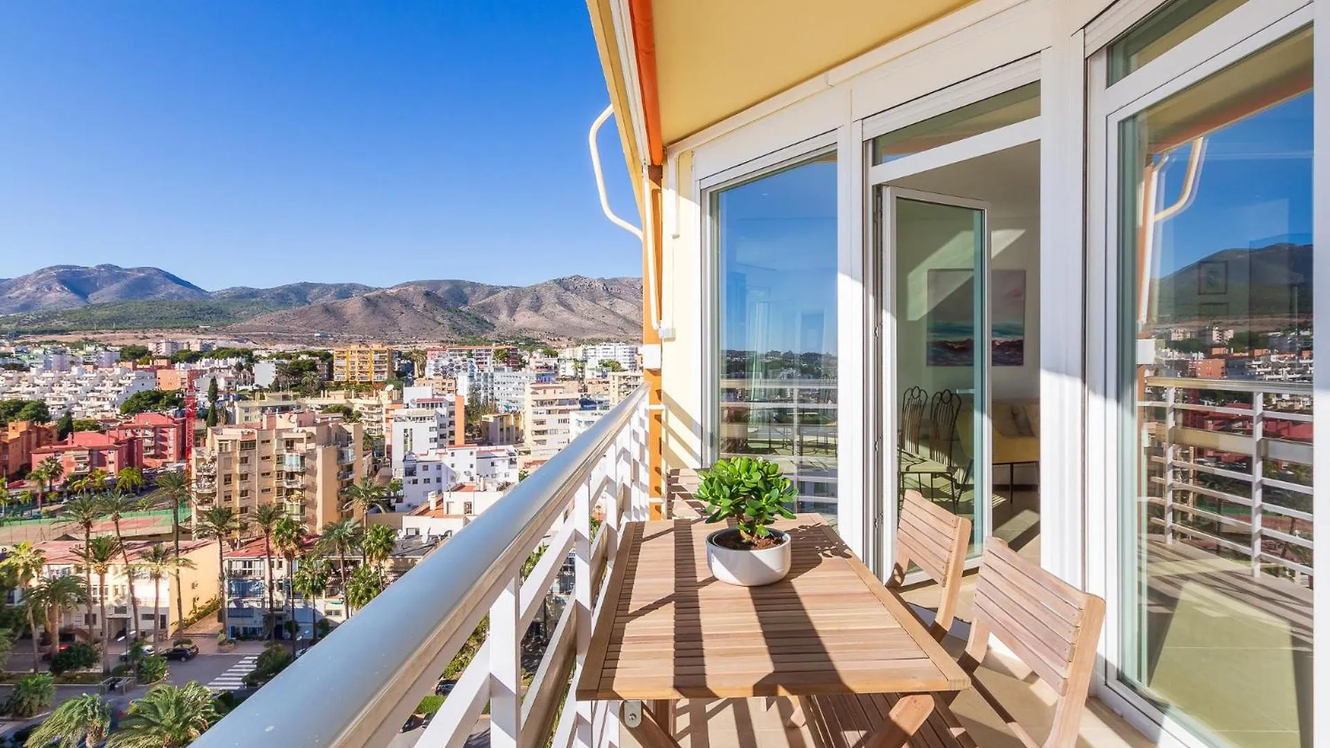 ¡Sol Y Mar! Wifi Y Aparcamiento Apartment Torremolinos