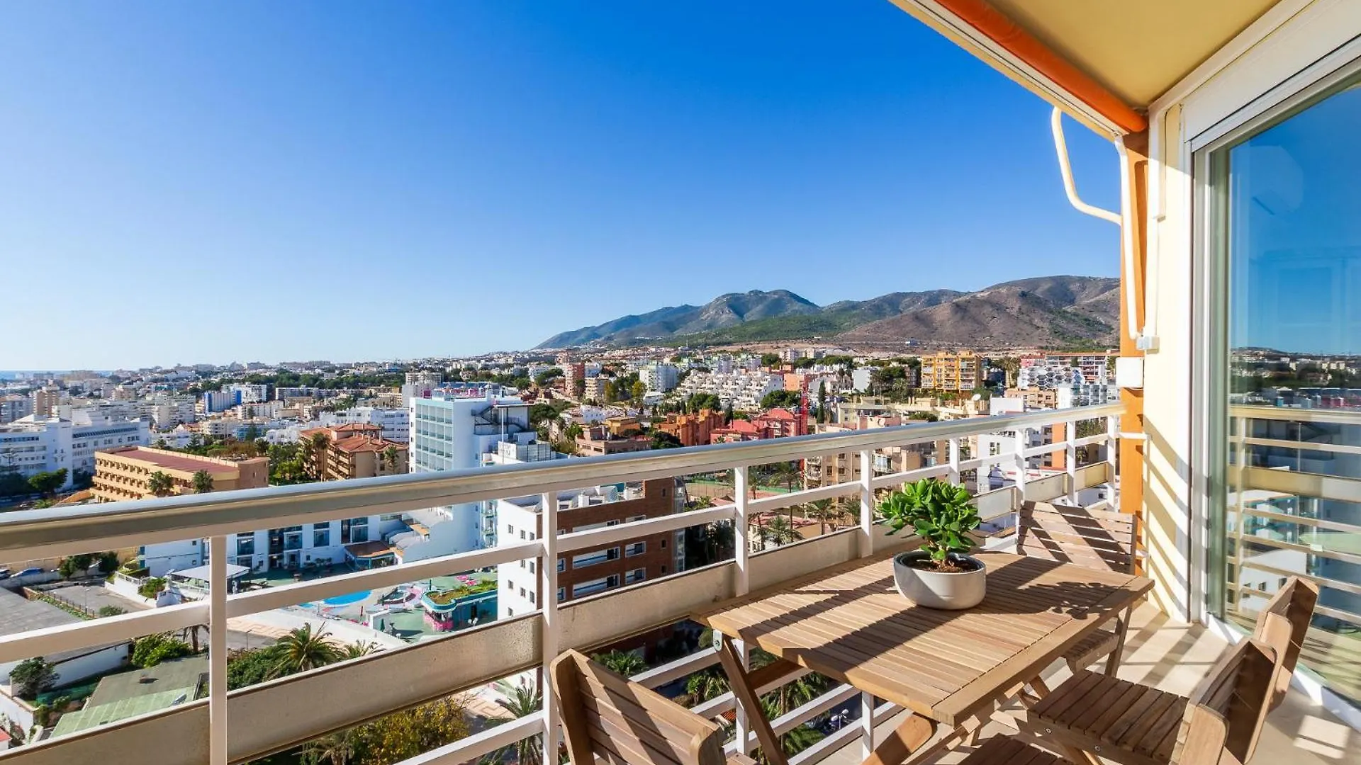 ¡Sol Y Mar! Wifi Y Aparcamiento Apartment Torremolinos